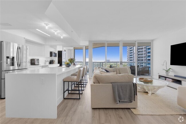 Building Photo - 21055 Yacht Club Dr Unit 2203 Rental