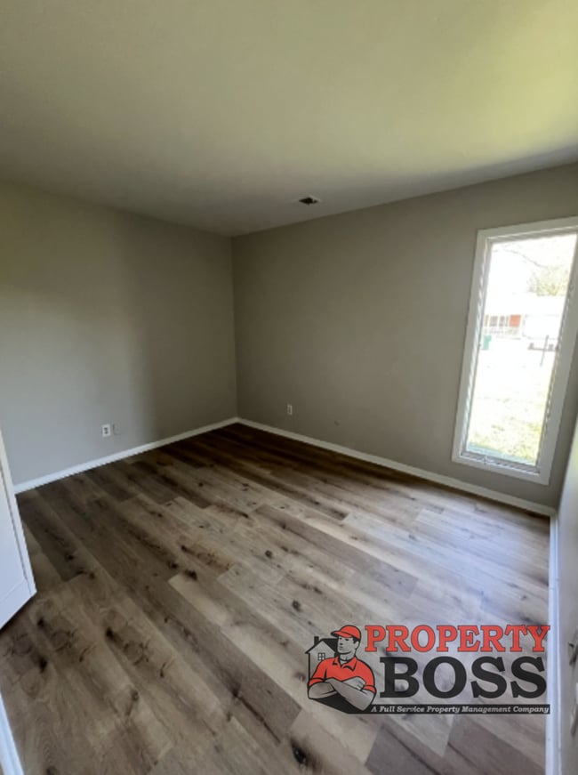 Photo - 7322 Noble St