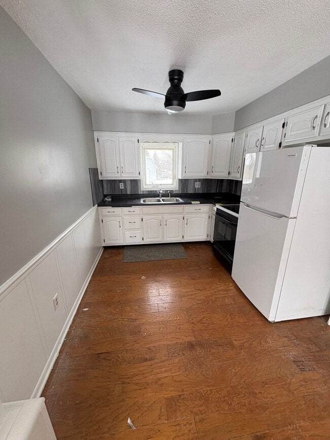 Photo - 1706 Getz Rd