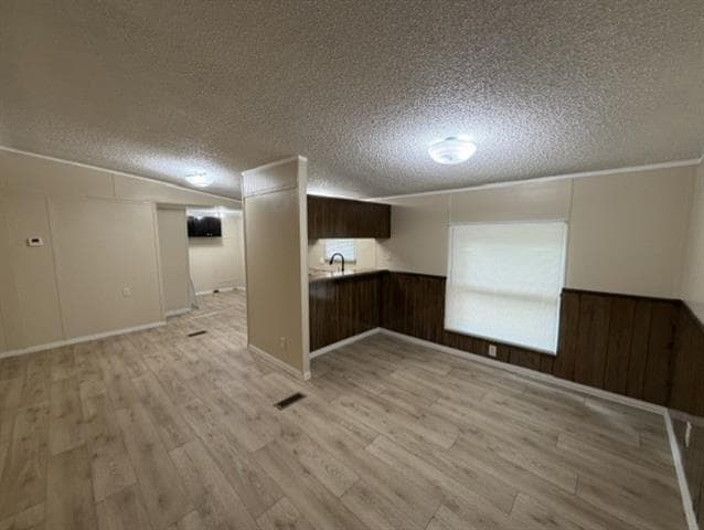 Photo - 405 Hilltop Meadows Ct