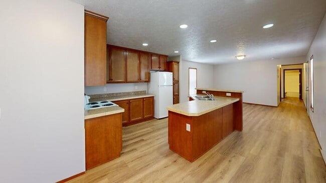 Photo - 129 American Ave