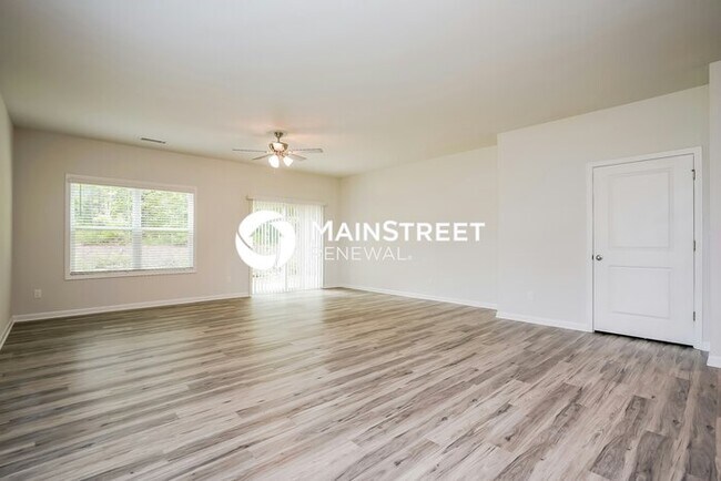 Photo - 4 Bedroom Pet-Friendly Home in FRANKLINTON, NC with Main Street Renewal