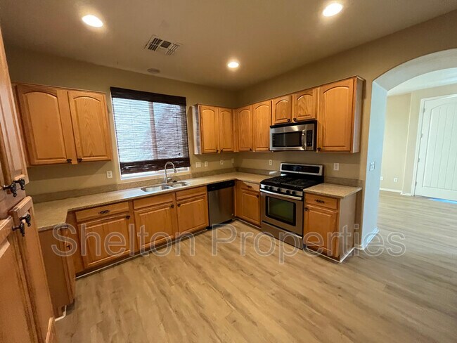 Photo - 2958 N Clanton St