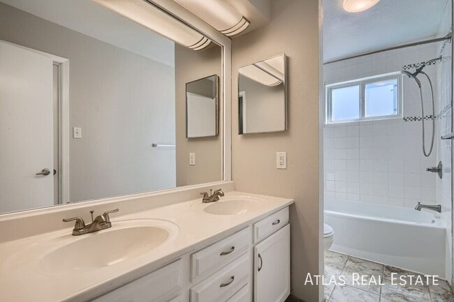 Photo - 1966 S Olathe St