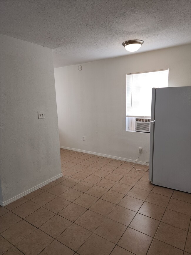 Photo - 14033 Garber Ln Unit 3