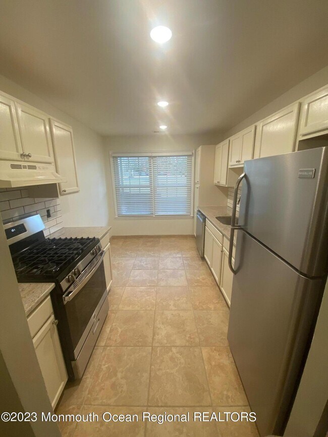 Photo - 415 Brookview Ct Condo