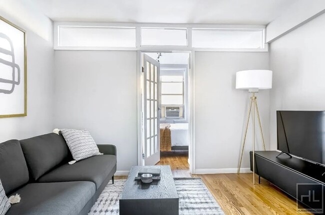 Photo - East 58th Street Unit 4D