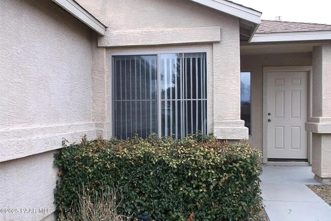 Building Photo - 7559 N Summit Pass