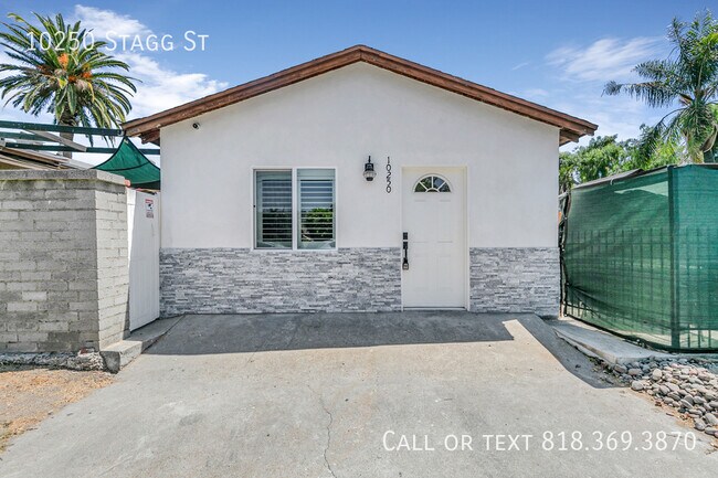 Building Photo - 10250 Stagg St