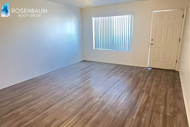 Photo - 6069 N Rockland Dr Unidad a