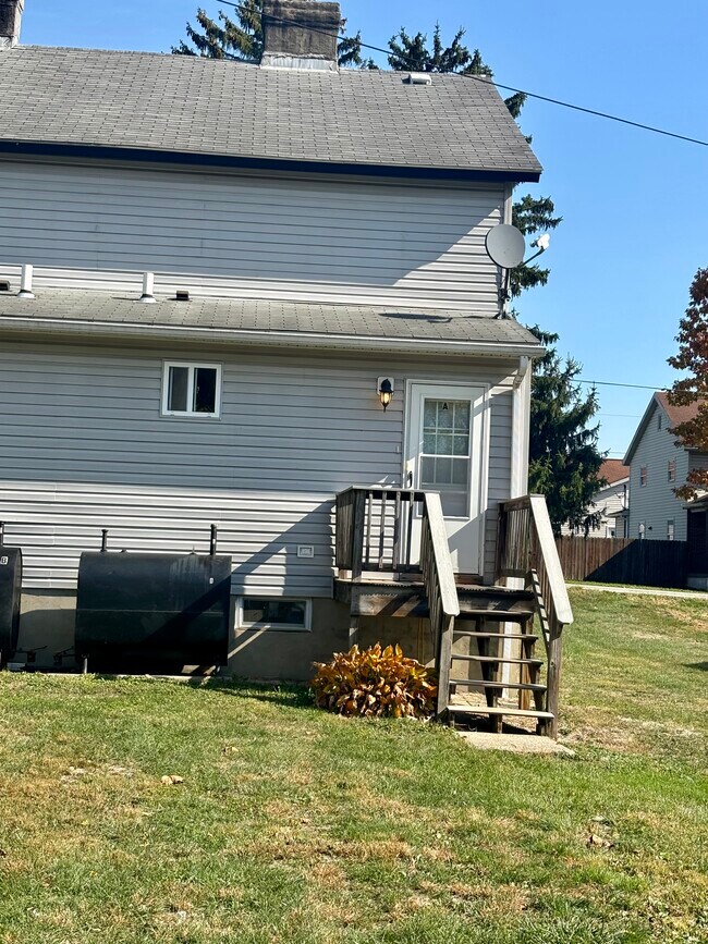 204 Washington St Townhome Townhome Rental in Oliver PA