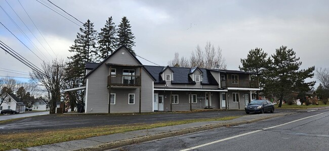 81-81 Rue Principale Unit 2