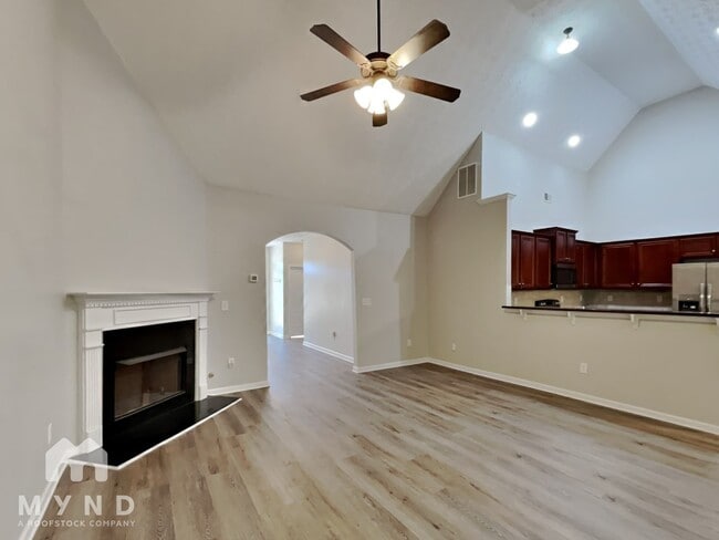 Photo - 9033 Aldbury Dr