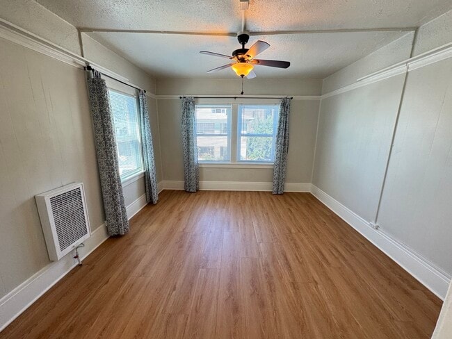 Building Photo - 40 Brooks Ave Unit 7