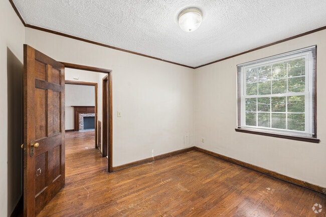 1BR, 1BA - 700SF - Bedroom - Johnson Apartments