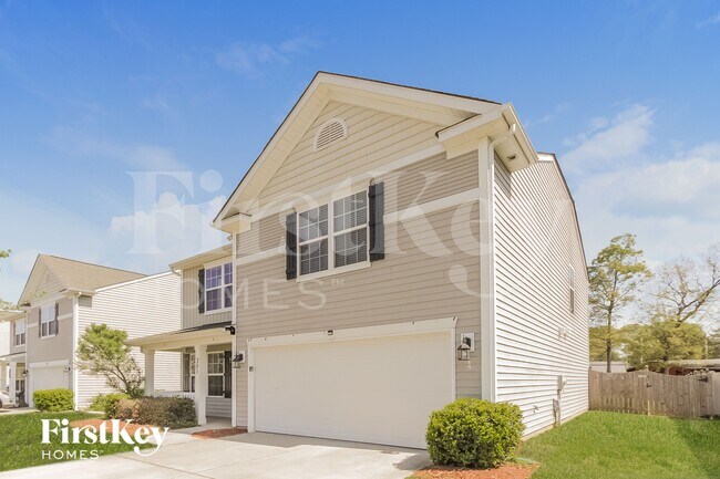 Photo - 301 Lind Point Ln