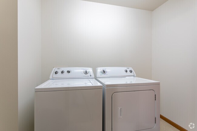 2BR, 1BA
