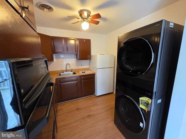 Photo - 615 Wallerson Rd