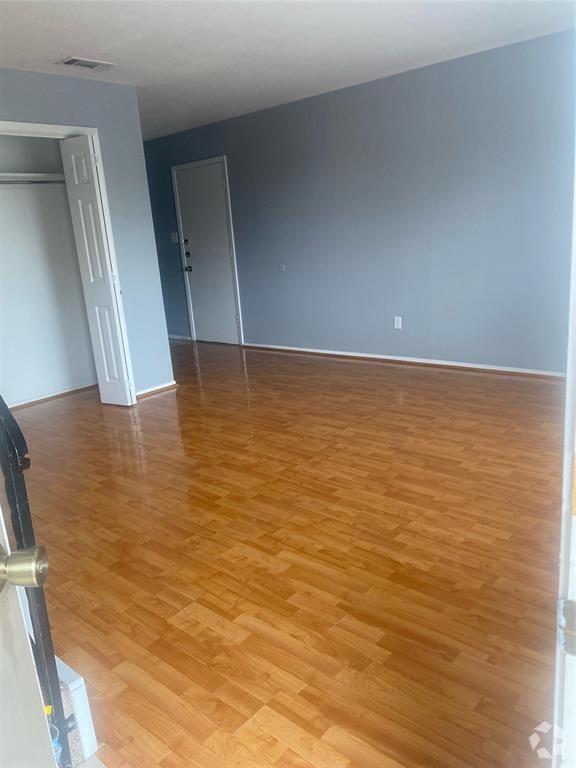 Building Photo - 8114 Sonnet Ave Rental