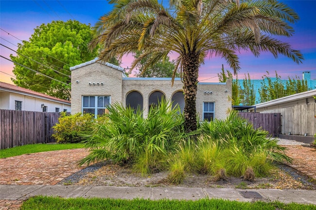 Photo - 11 SE 13th St
