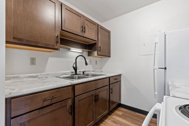 Cedar Grove Apartments