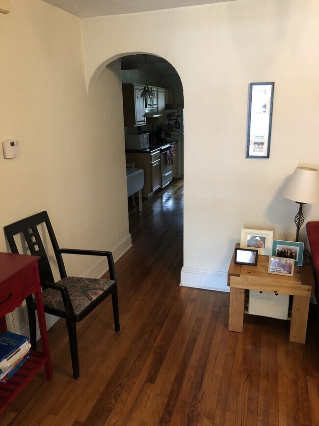 3415 Stuart Ave Unidad #1st Flr