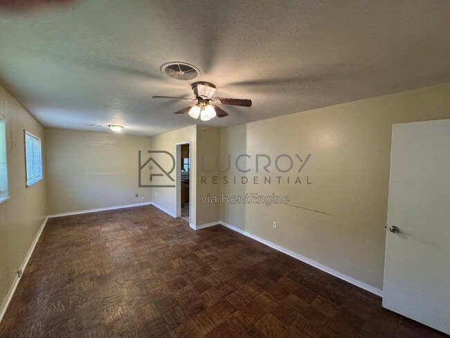 Photo - 3038 Lakewood Dr