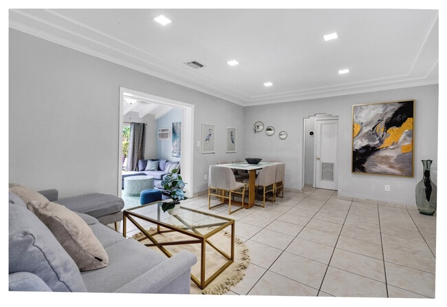 Photo - 425 NE 105th St Unit ID1439294P