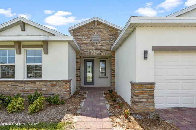 Photo - 285 Loymer Cir