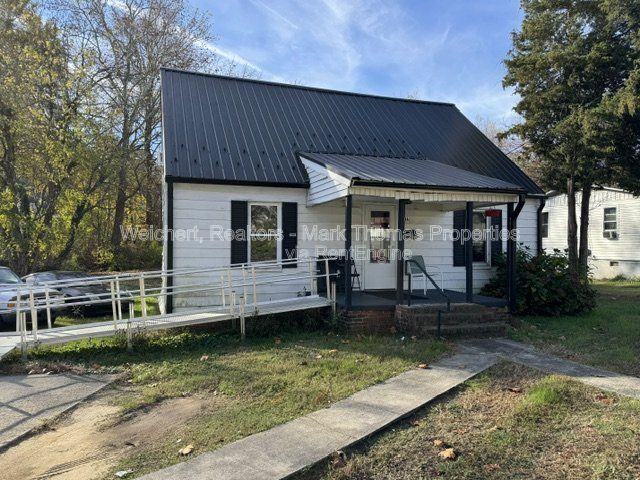 325 Depot St