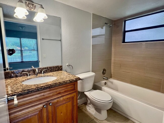 Photo - Palm Beach Grande - F Unit F