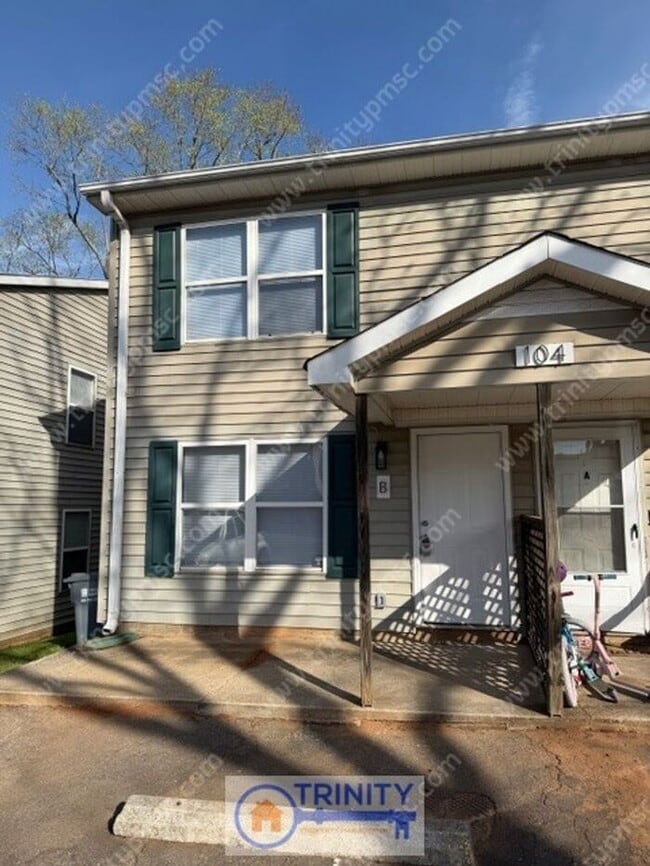 Building Photo - Now Available – Updated 2BR Apartment in Easley!