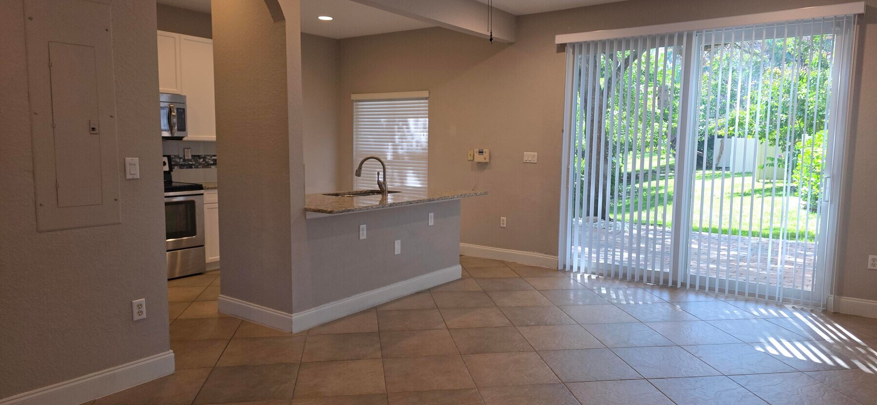 Photo - 219 Lake Monterey Cir Townhome