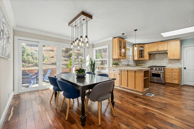 Photo - 35 Parklane Dr