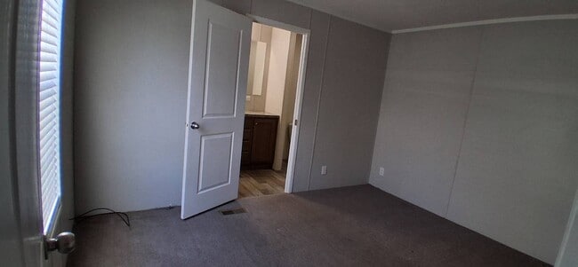 Photo - 640 S Darlene Way