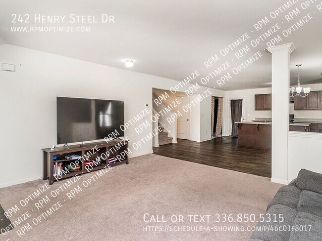 Photo - 242 Henry Steel Dr