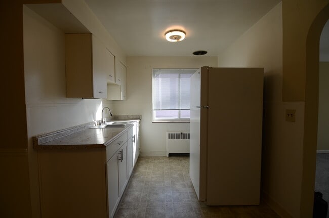 Photo - 5066 Anderson Plz Unit 2