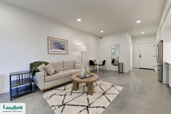Building Photo - 556 E 2100 S Rental