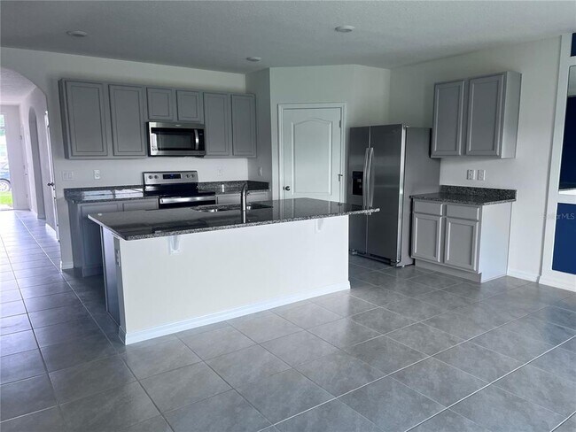 Photo - 5354 Douglas Fir Dr