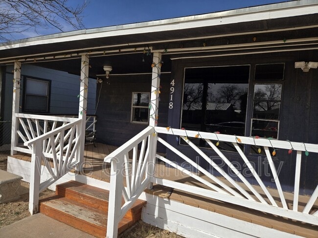 Photo - 4918 38th St