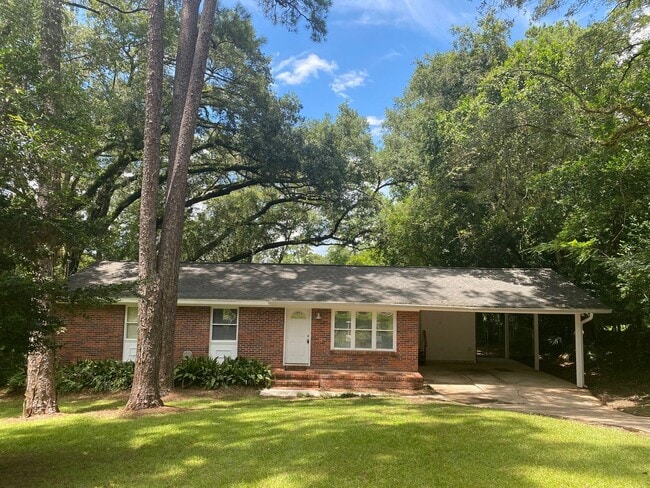 Photo - 1922 Sunset Ln House