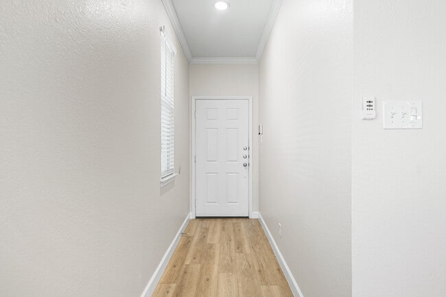 Photo - 2073 Turkey Creek