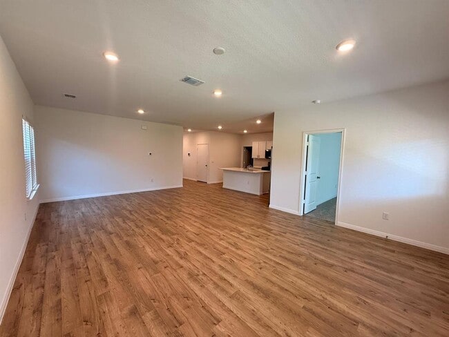 Photo - 1940 Lazy Acrs St