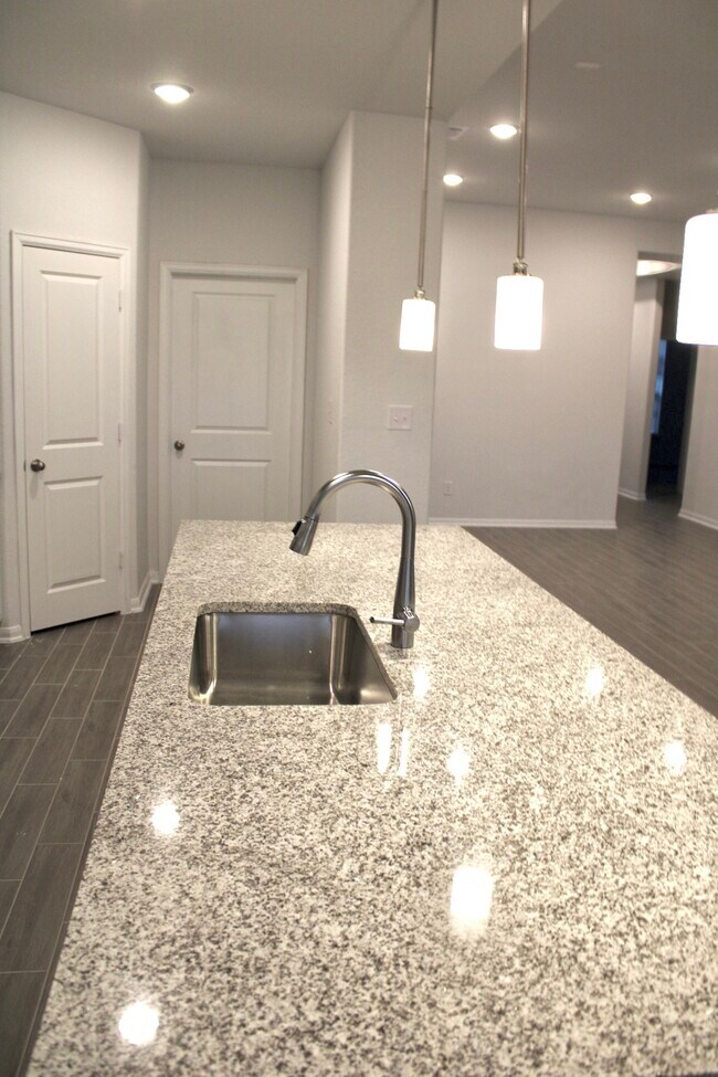 Photo - 949 Blue Oak Blvd