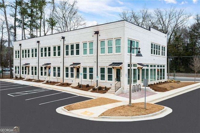 Building Photo - 9040 Main St