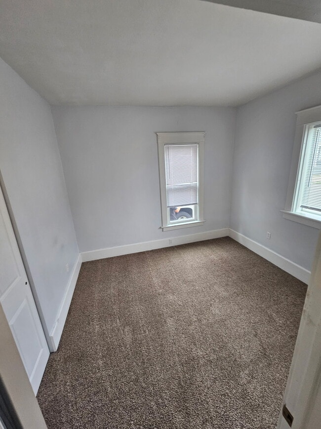 Photo - 1021 W 4th St Unit 1