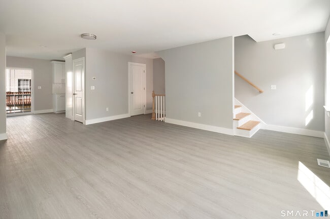 91 Taft Pointe Unit 9