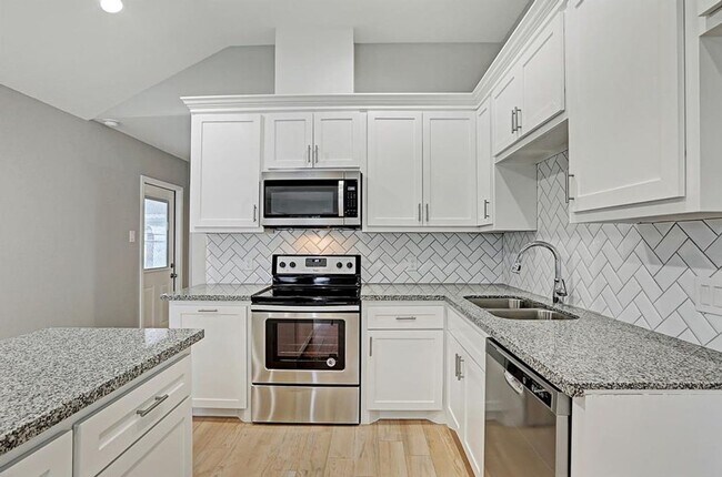 Photo - 5217 Sherman St