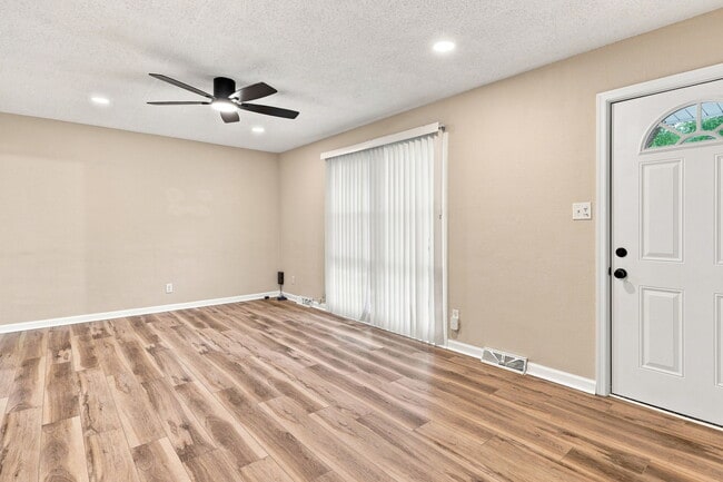 2124 Jeffrey Dr