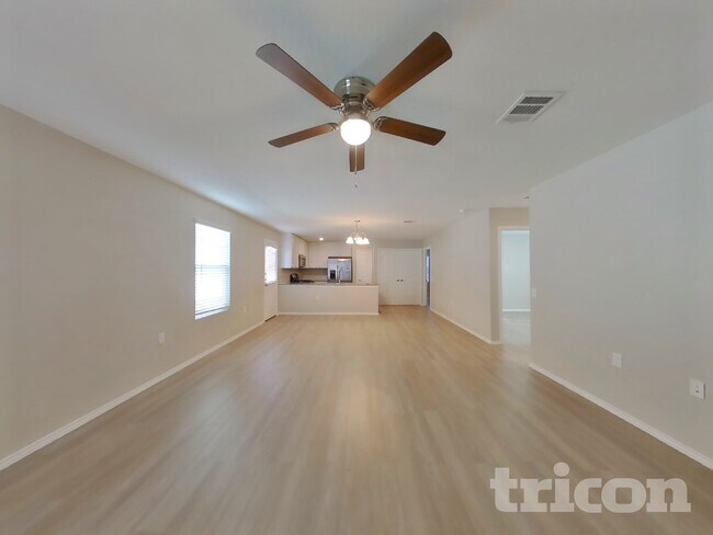 Photo - 5711 Raven Pl